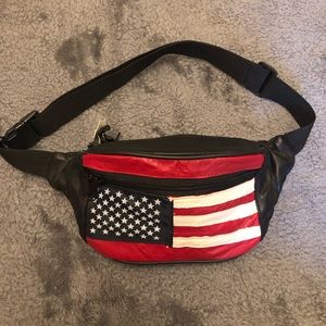 🐠 5/$28 Vintage leather patriotic Fanny pack